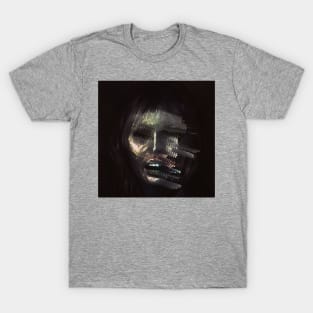 THE MOTH LADY Horror Portrait Glitch Art T-Shirt